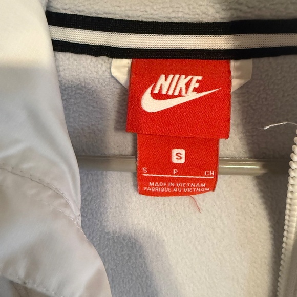 Nike Men's White Hooded Lined Coat Size Small Winter Wind Breaker - Picture 4 of 10